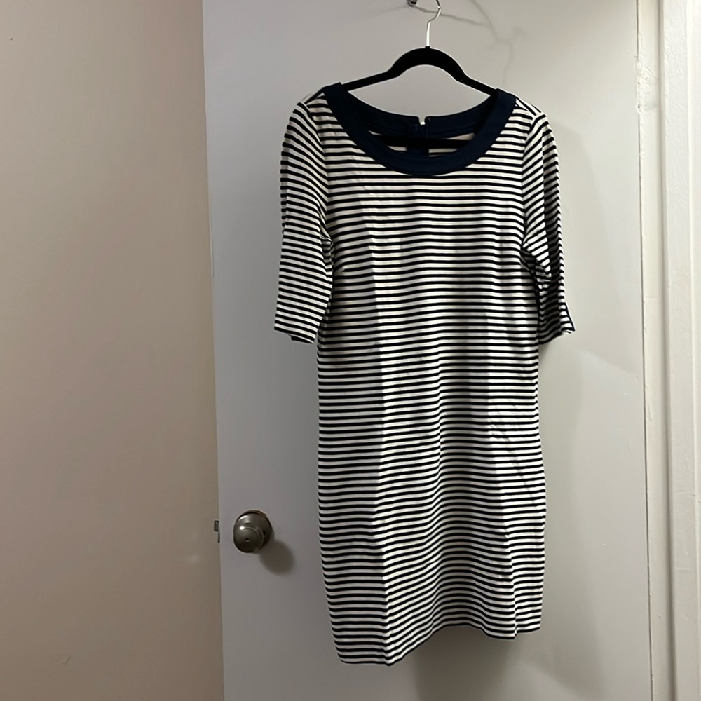 Banana Republic navy and white dress size 14
